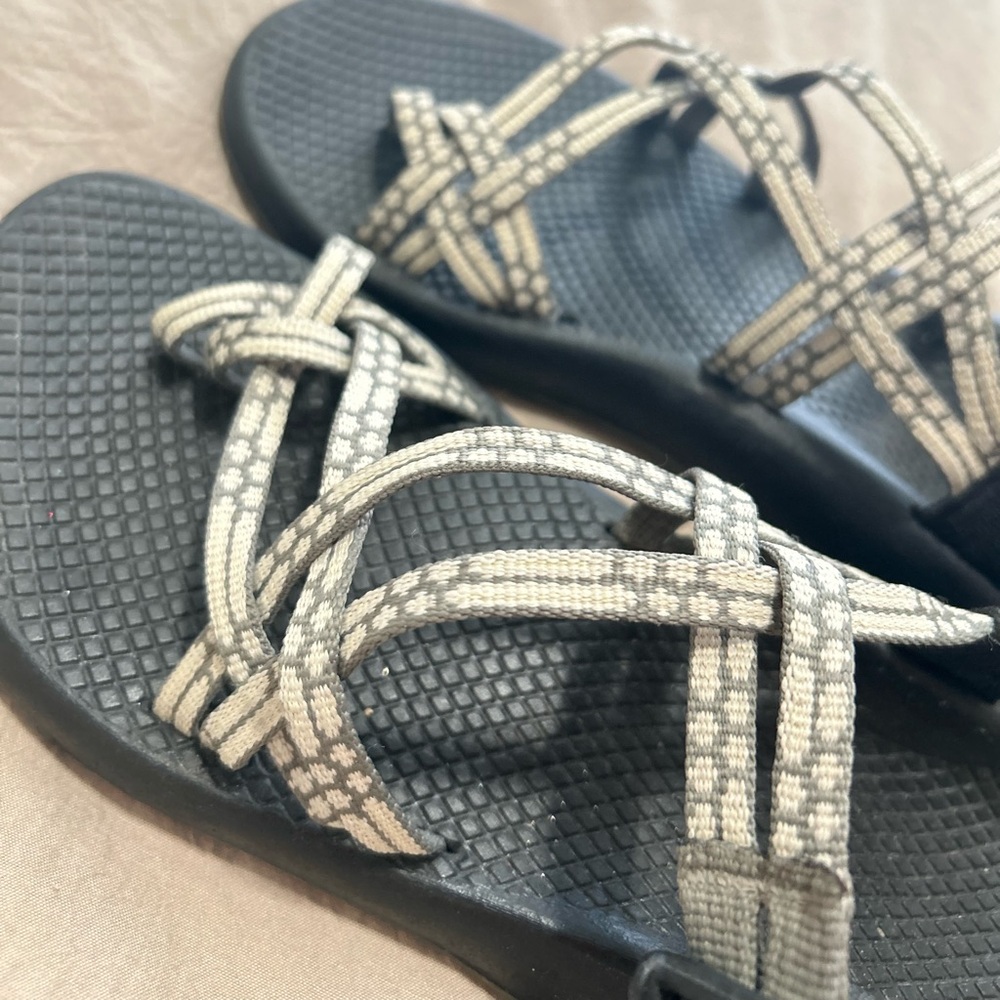 Chacos - Picture 2 of 4
